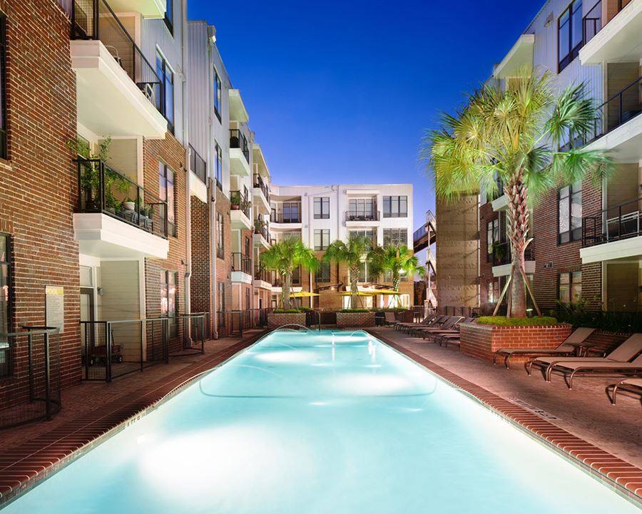 Townhouse for rent at 2125 Yale St #435, Houston, TX 77008
