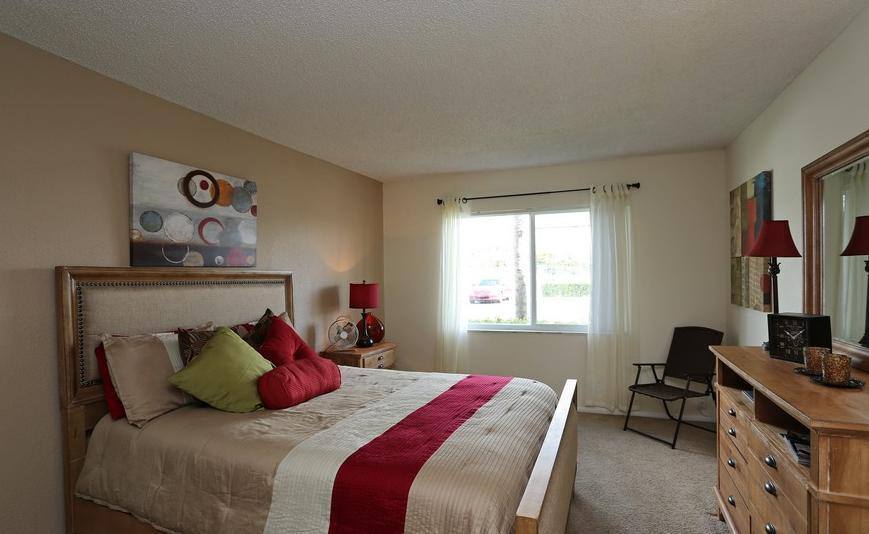 Apartment for rent at 250 W Sample Rd, Pompano Beach, FL 33064