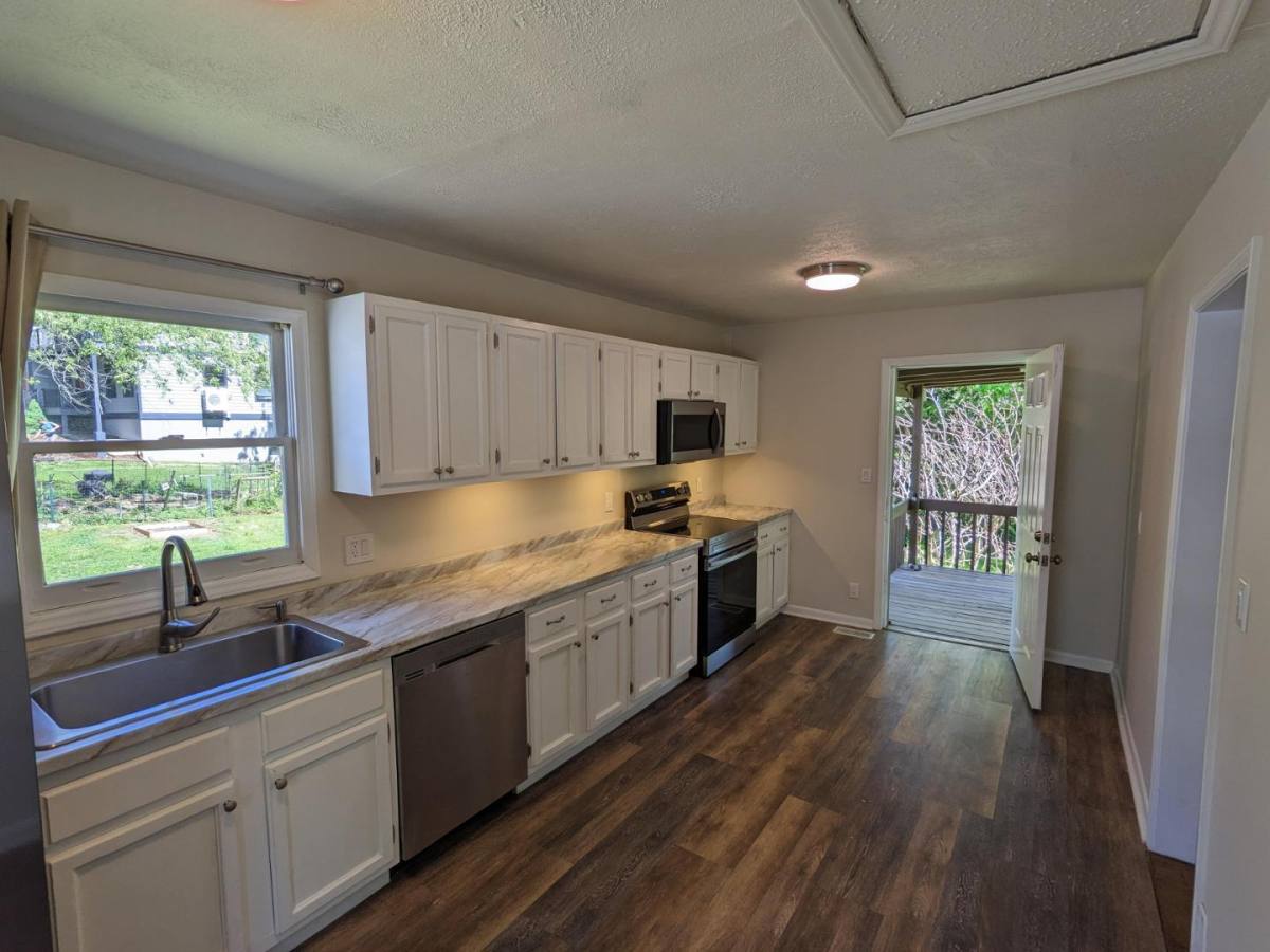 House for rent at 25 Woodrow Ave #1 2, Asheville, NC 28801