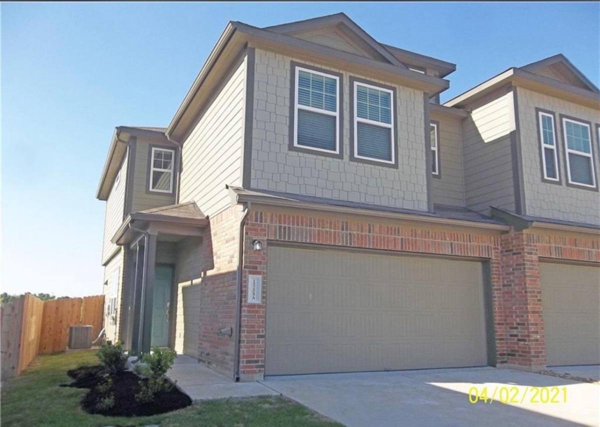 Townhouse for rent at 15209 A Spruce Frost Cove, Del Valle, TX 78617