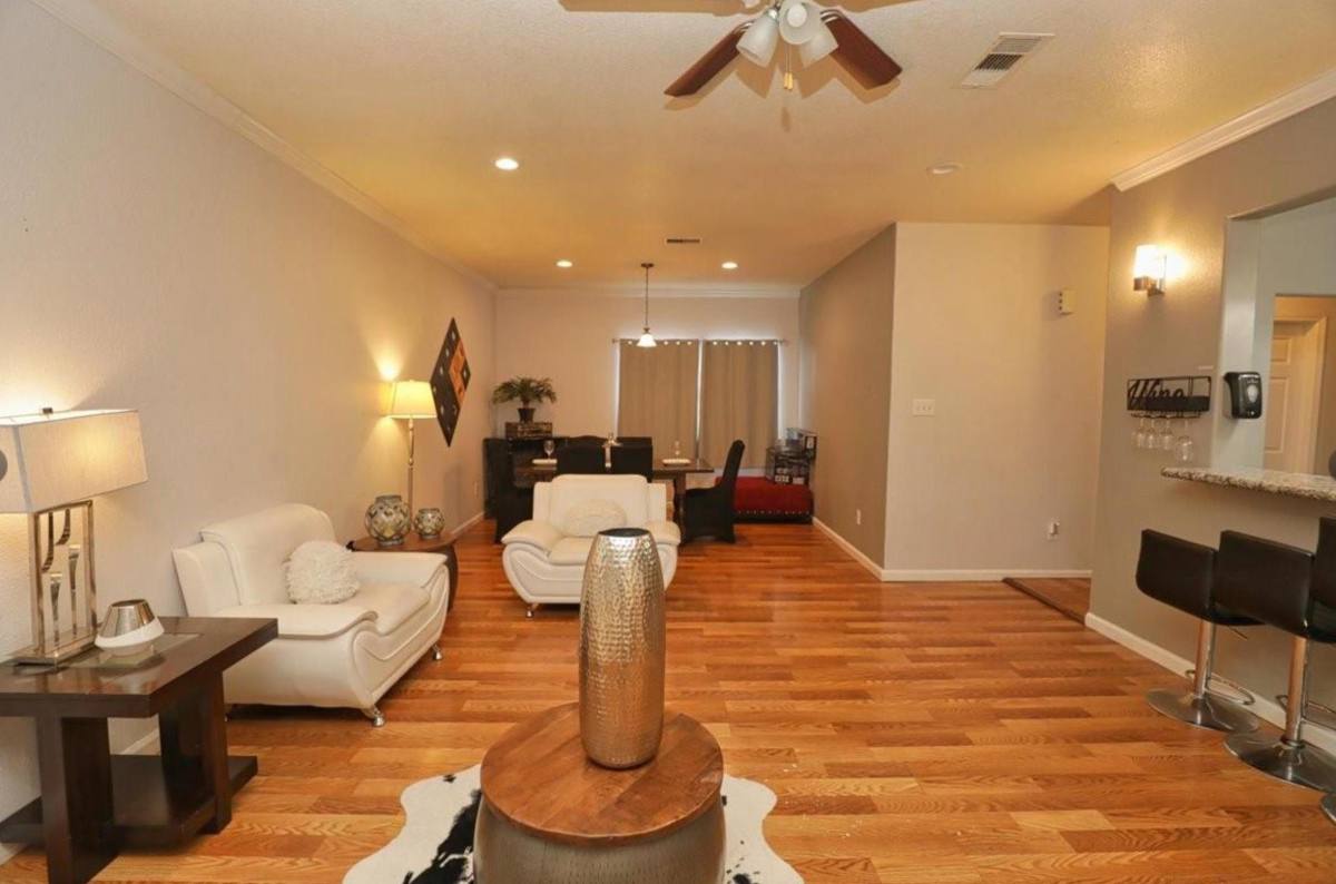 Apartment for rent at 13121 Vickery St, Houston, TX 77039