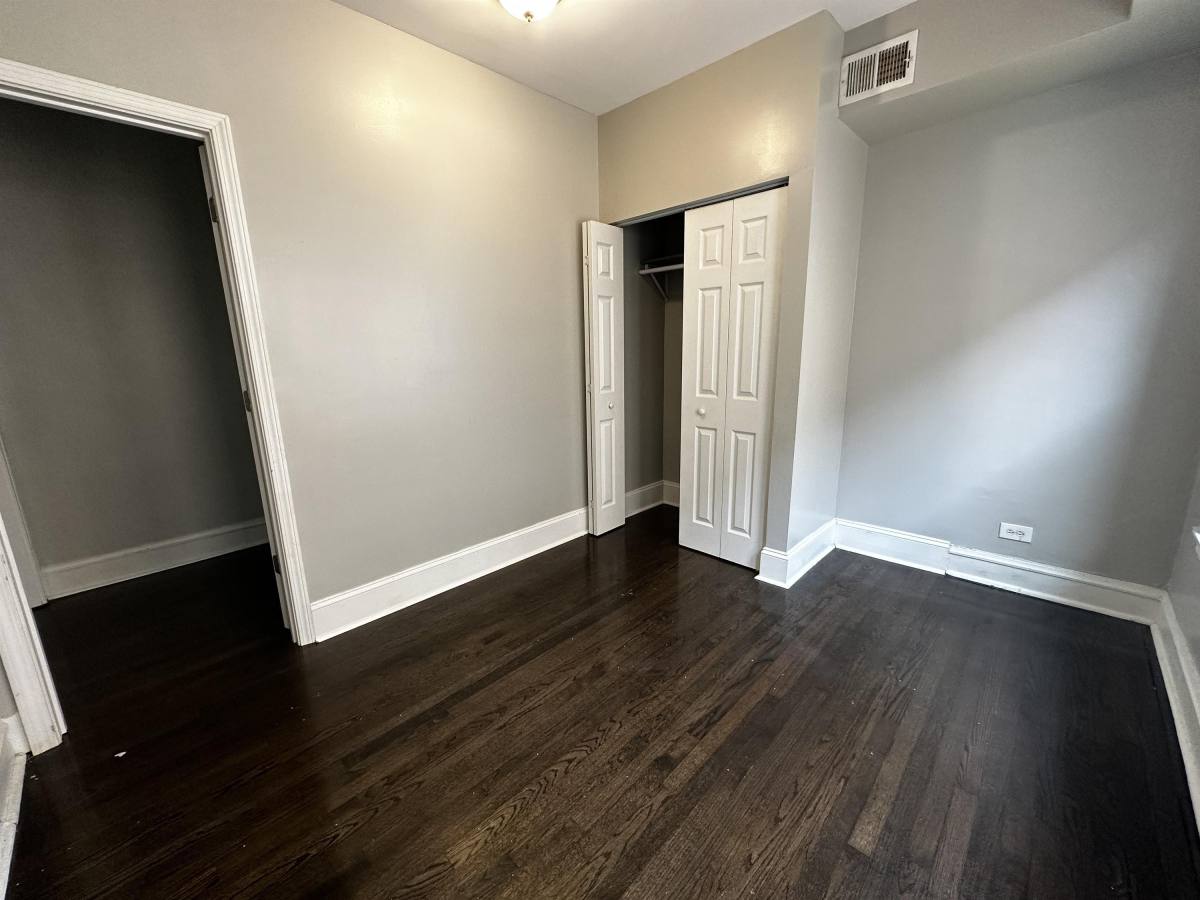 Apartment for rent at 1358 & 1400-1402 N Harding Ave #2, Chicago, IL 60651