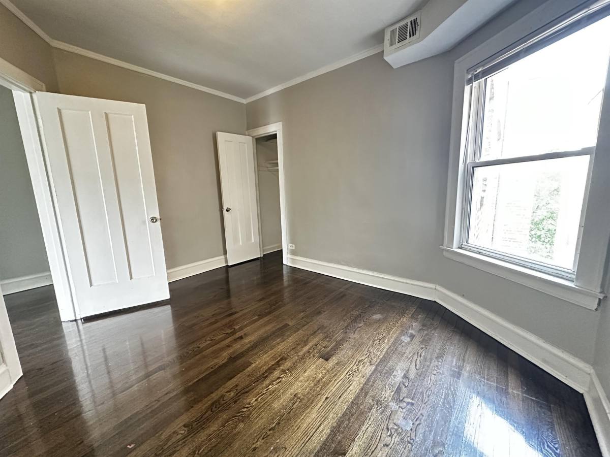 Apartment for rent at 1358 & 1400-1402 N Harding Ave #2, Chicago, IL 60651