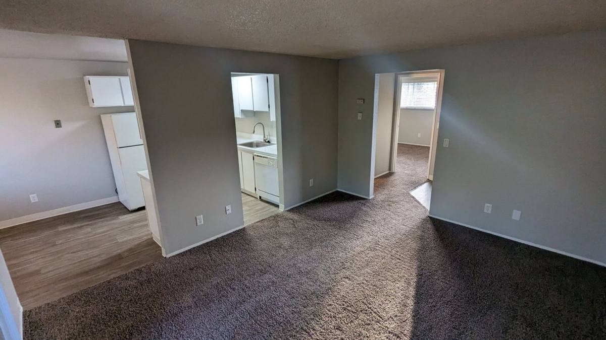 Apartment for rent at 931 9th St SE, Puyallup, WA 98372