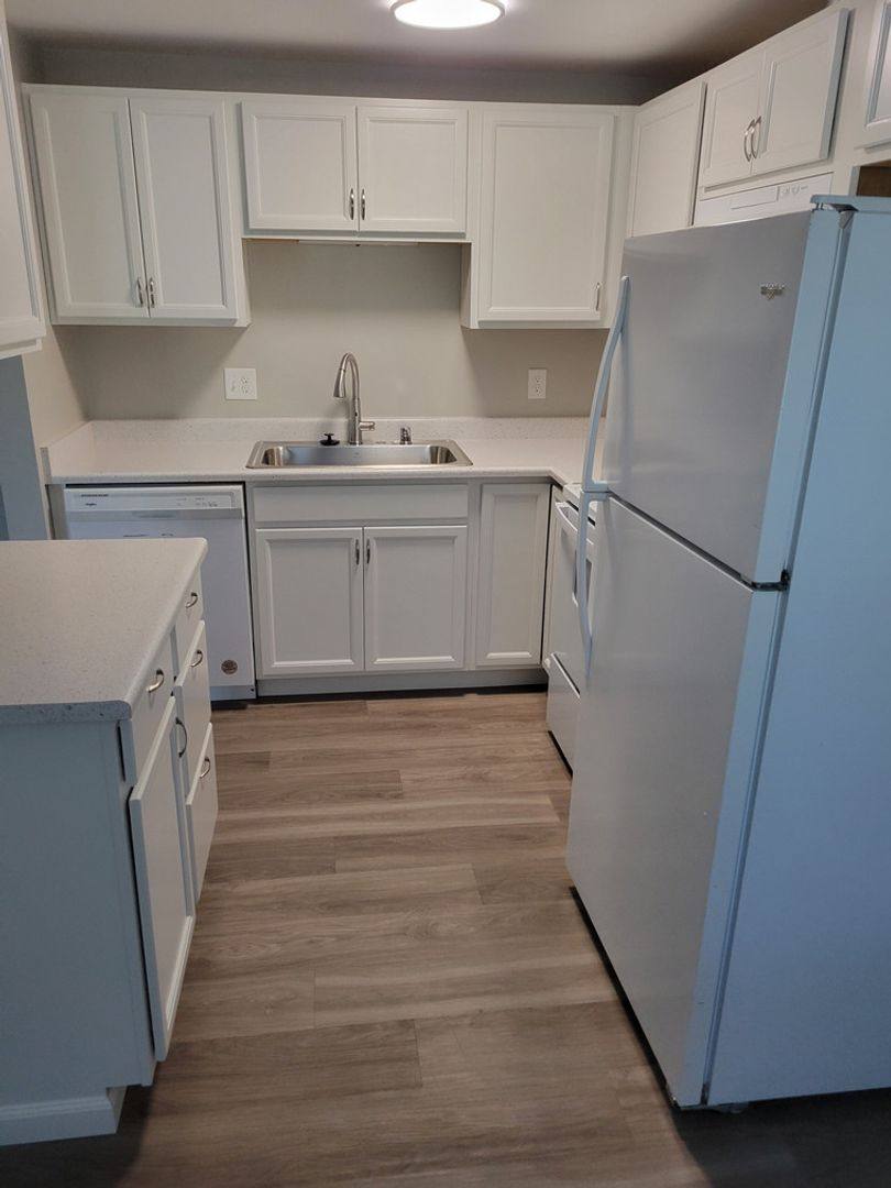 Apartment for rent at Stillwater, 931 9th St SE, Puyallup, WA 98372