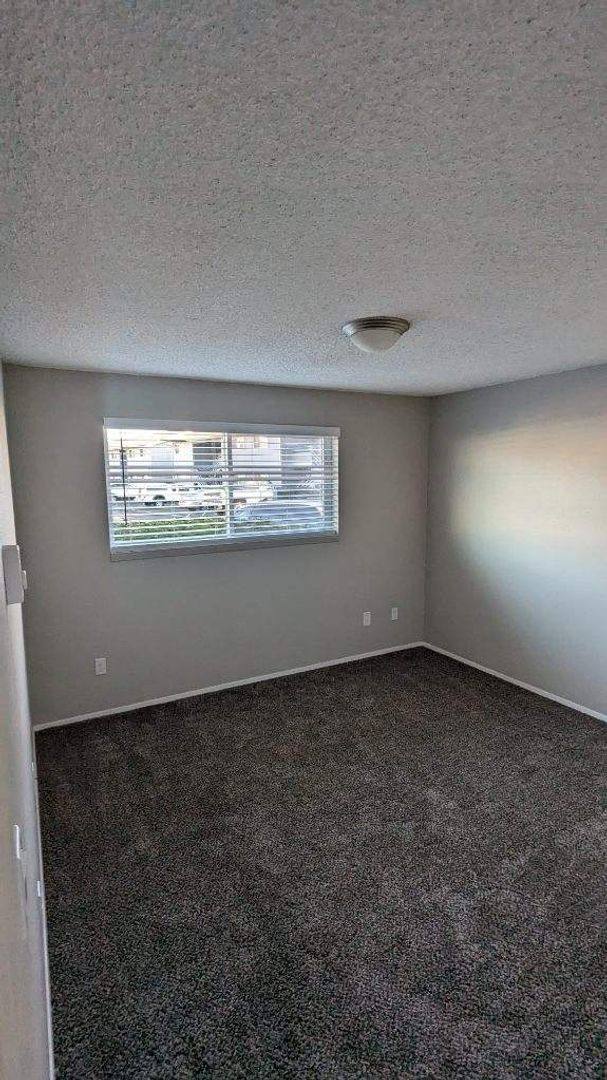Apartment for rent at 931 9th St SE, Puyallup, WA 98372
