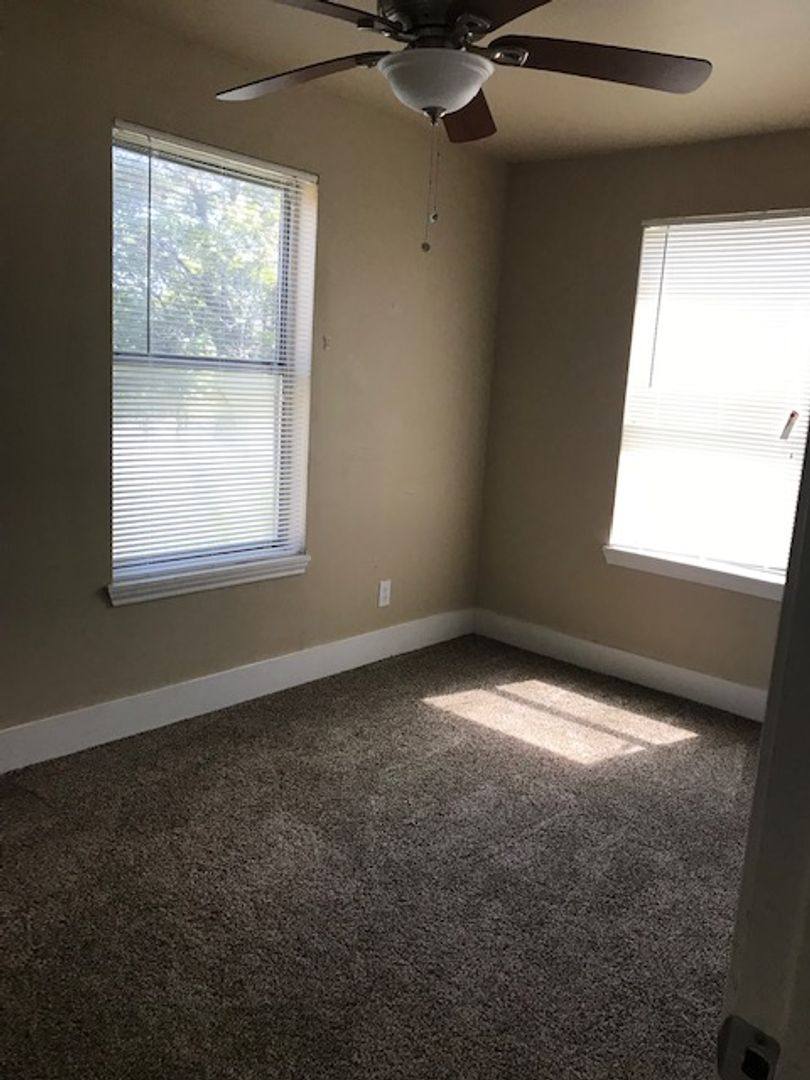 Apartment for rent at 535 Billy Mitchell Blvd, San Antonio, TX 78226