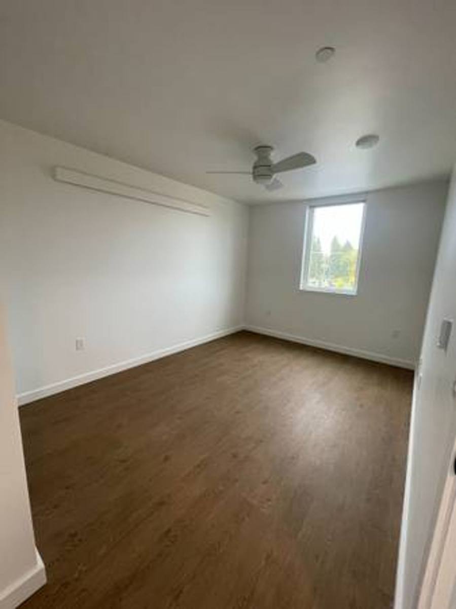Apartment for rent at 5560 NE 42nd Ave, Portland, OR 97218