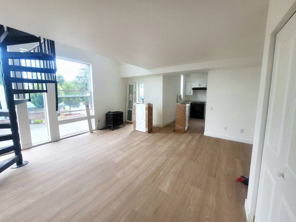 Townhouse for rent at 399 H St, Blaine, WA 98230