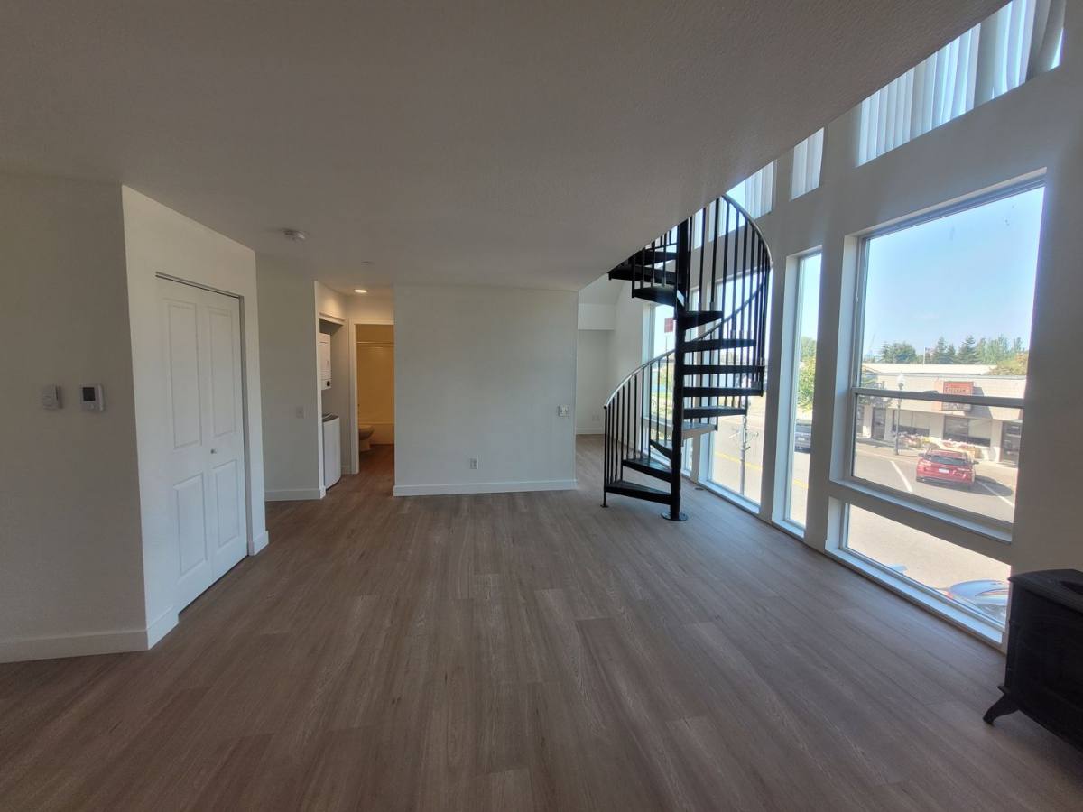 Townhouse for rent at 399 H St, Blaine, WA 98230