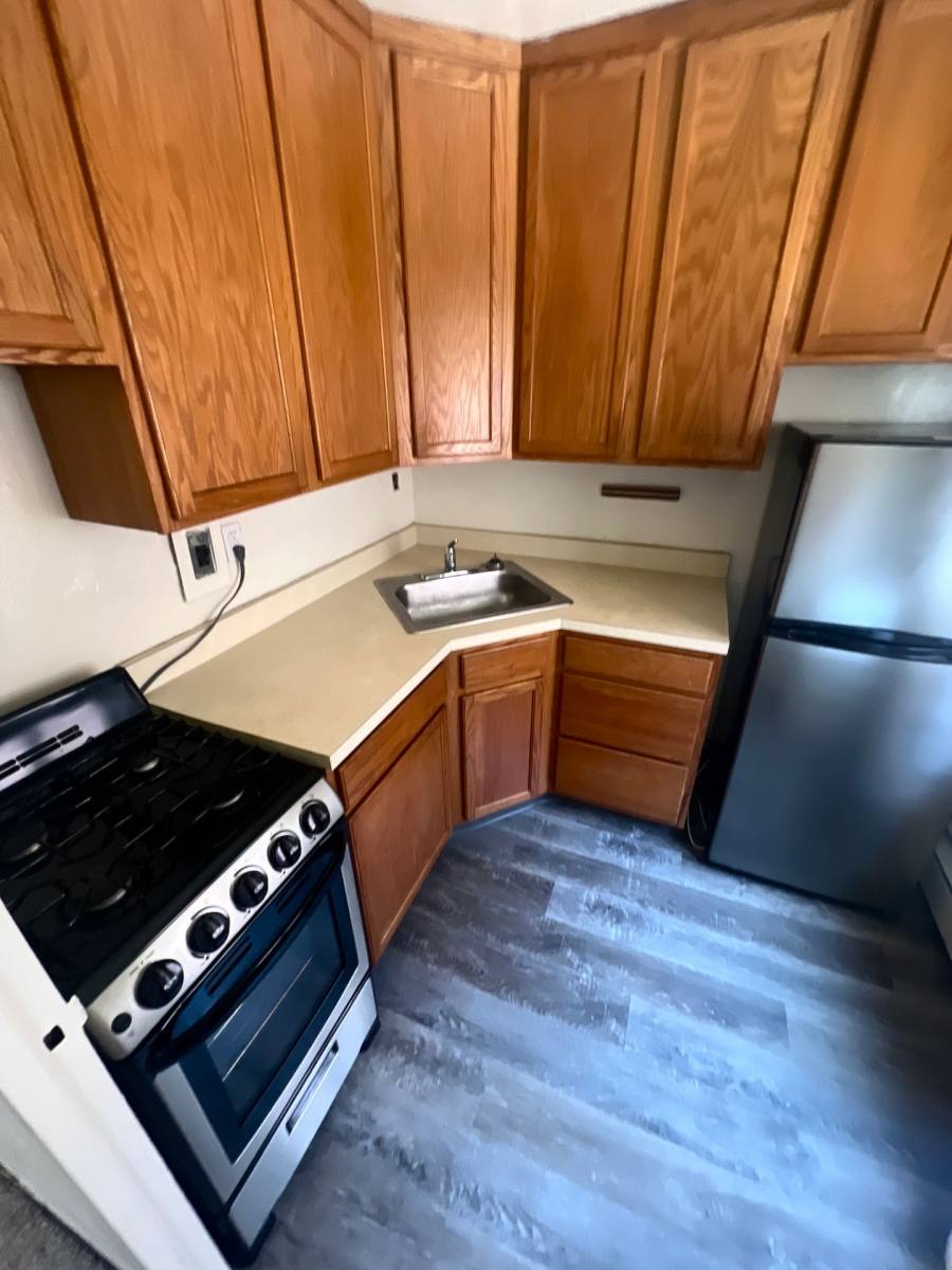 Apartment for rent at 4750 Centre Ave, Pittsburgh, PA 15213