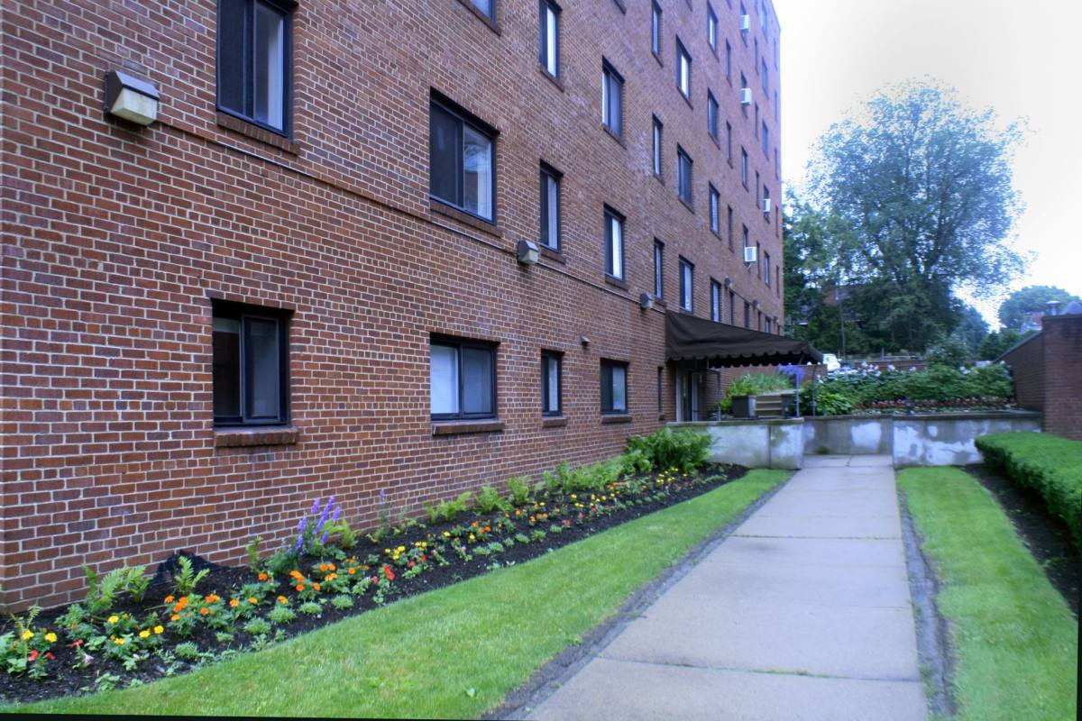 Apartment for rent at 4750 Centre Ave, Pittsburgh, PA 15213