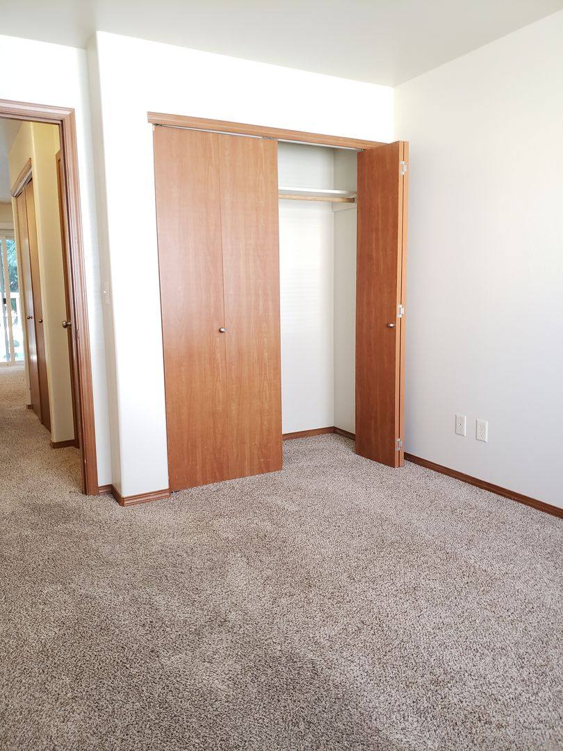 Apartment for rent at 564 11th St NE, East Wenatchee, WA 98802
