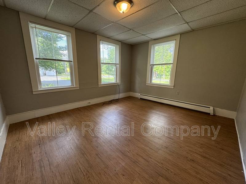 Apartment for rent at 747 Main St #1, Amherst, MA 01002