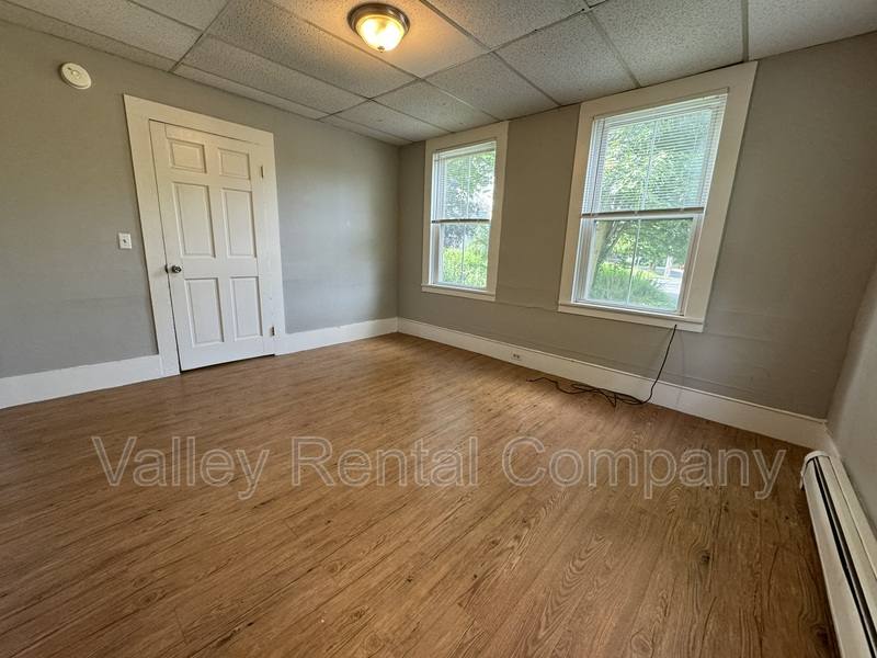 Apartment for rent at 747 Main St #1, Amherst, MA 01002