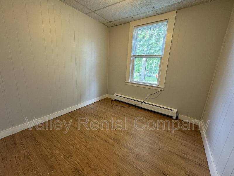 Apartment for rent at 747 Main St #1, Amherst, MA 01002