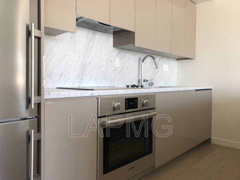 Condo for rent at 1050 S Grand Ave #1404, Los Angeles, CA 90015