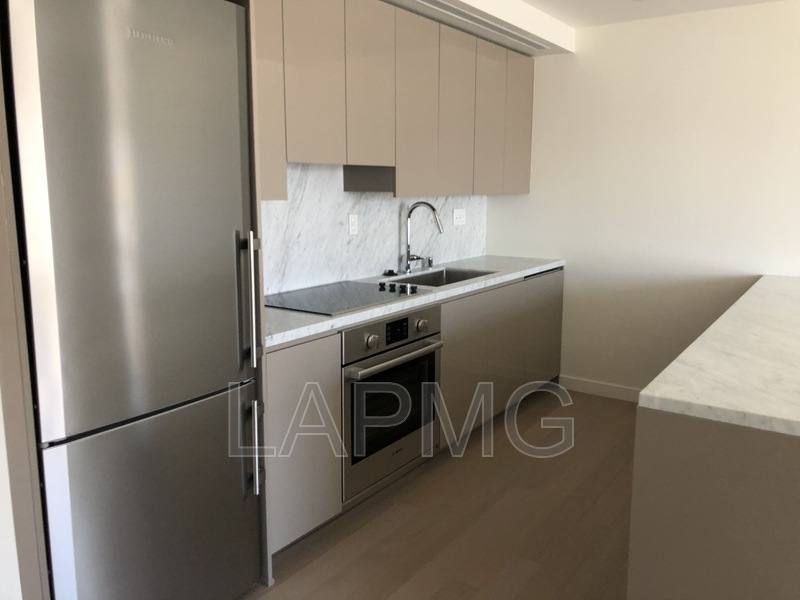 Condo for rent at 1050 S Grand Ave #1404, Los Angeles, CA 90015