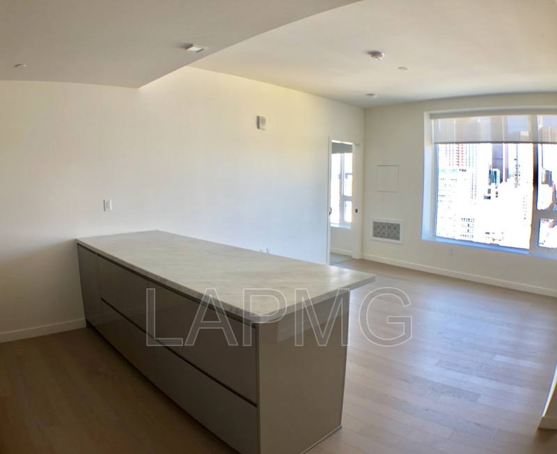 Condo for rent at 1050 S Grand Ave #1404, Los Angeles, CA 90015