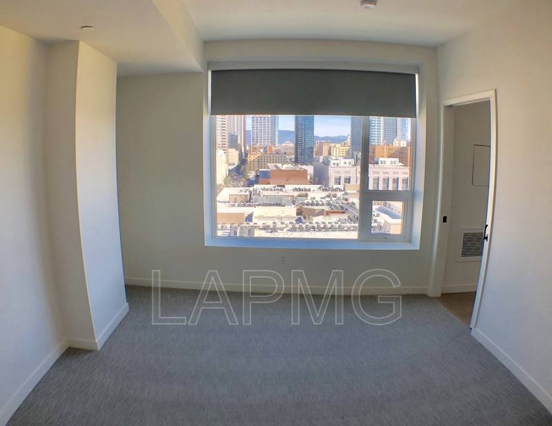 Condo for rent at 1050 S Grand Ave #1404, Los Angeles, CA 90015