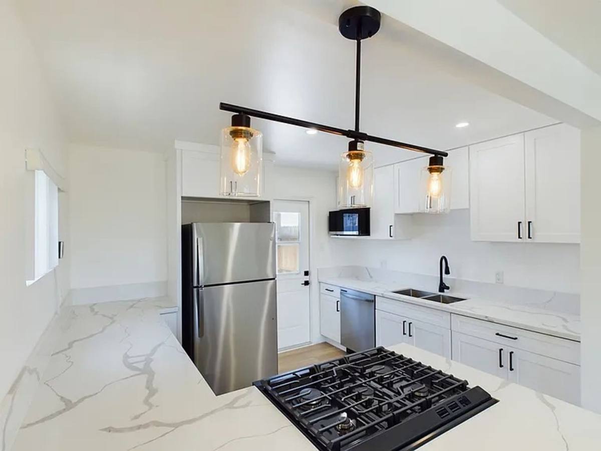 Apartment for rent at 3252-3254 Jemez Dr, San Diego, CA 92117