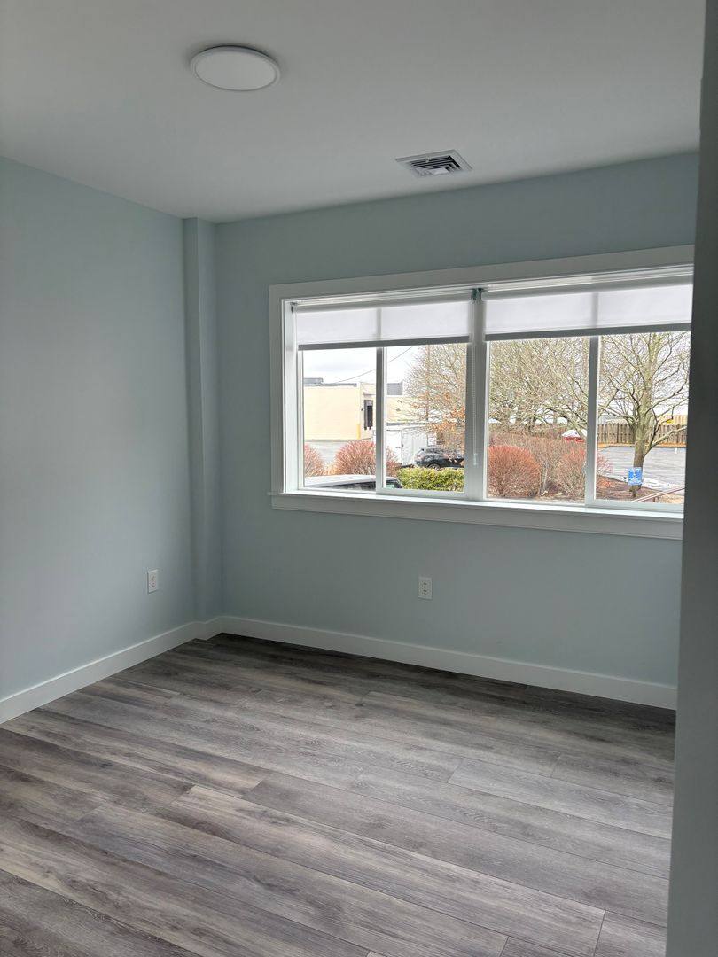 Apartment for rent at 310 Barnstable Rd, Hyannis, MA 02601