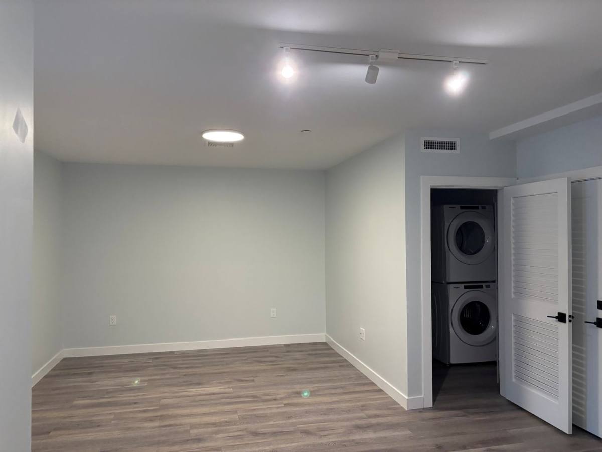 Apartment for rent at 310 Barnstable Rd, Hyannis, MA 02601