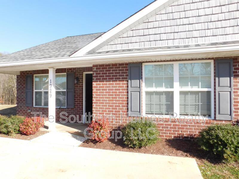 Apartment for rent at 1931 County Rd #561, Athens, TN 37303