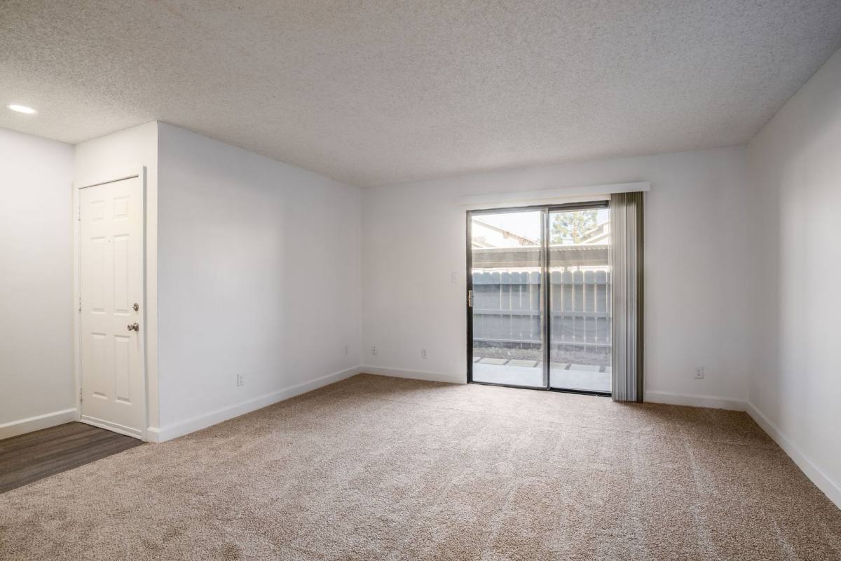 Apartment for rent at 7087 N Thorne Ave, Fresno, CA 93650