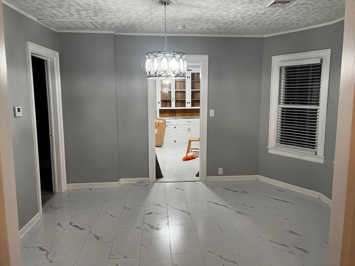 Townhouse for rent at 375 Military Rd, Buffalo, NY 14207