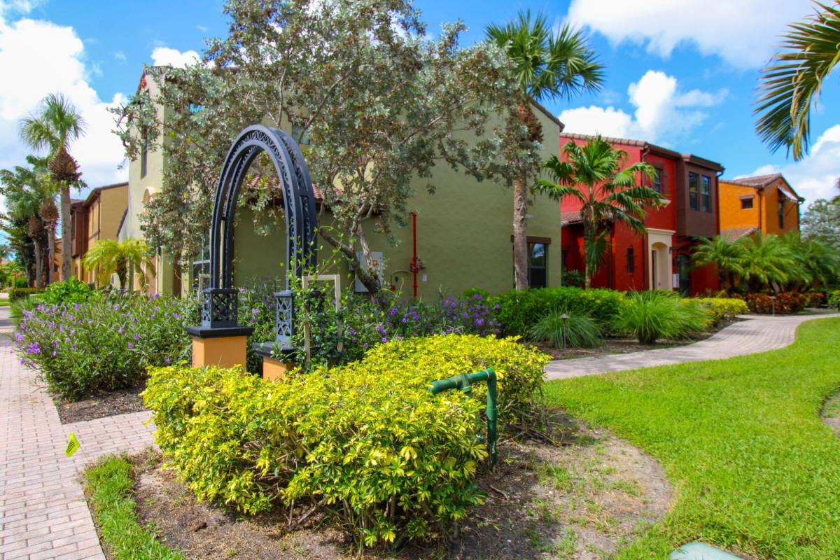 House for rent at 9025 Alturas St, Naples, FL 34113