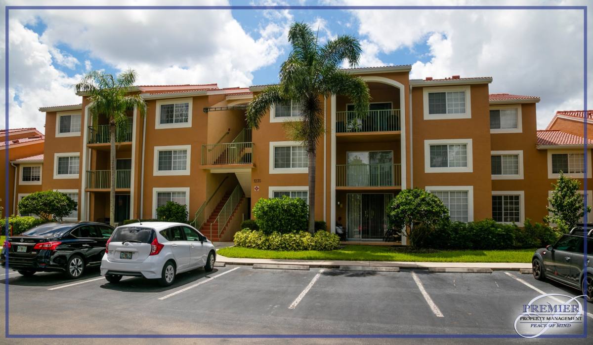 Condo for rent at 1235 Wildwood Lakes Blvd, Naples, FL 34104