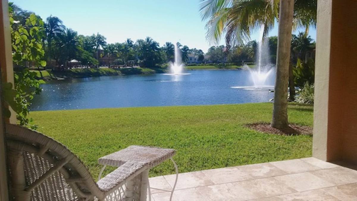 Condo for rent at 1235 Wildwood Lakes Blvd, Naples, FL 34104