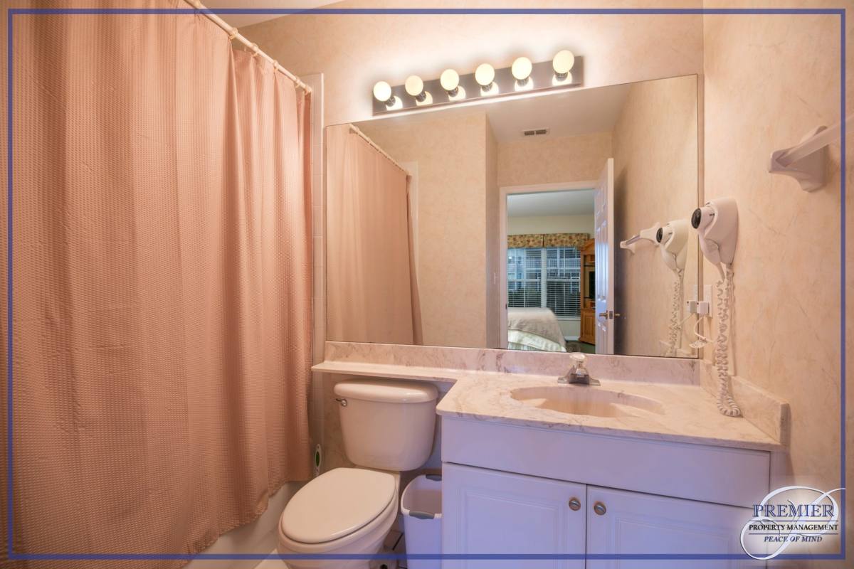 Condo for rent at 7870 Mahogany Run Lane, Naples, FL 34113