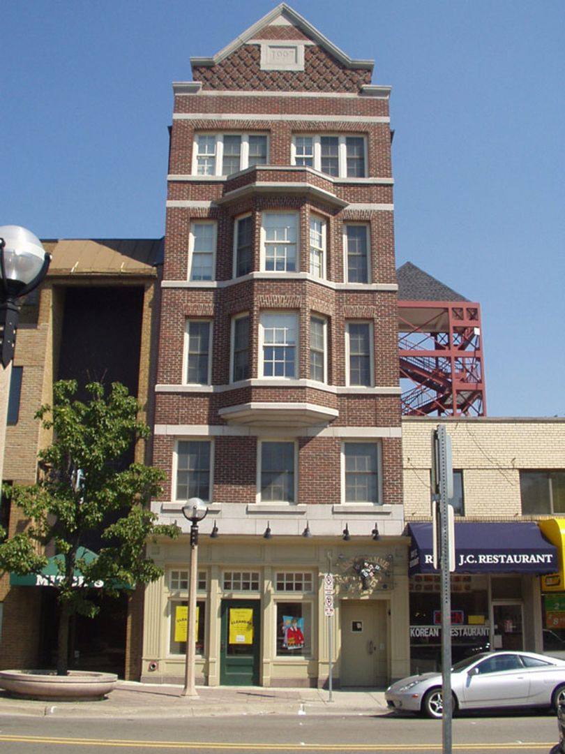 Townhouse for rent at 1305 S University Ave, Ann Arbor, MI 48104