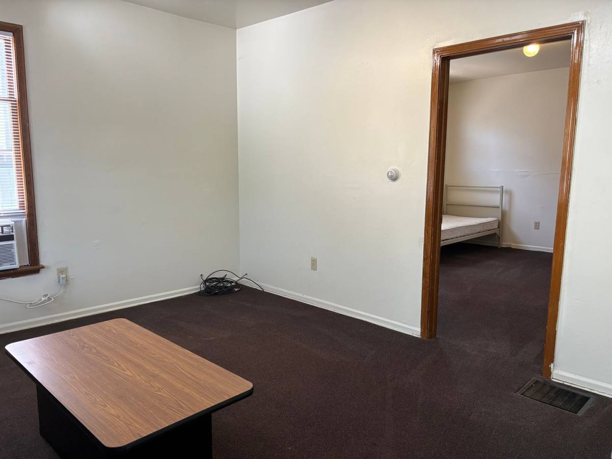 Apartment for rent at 524 S Forest Ave, Ann Arbor, MI 48104