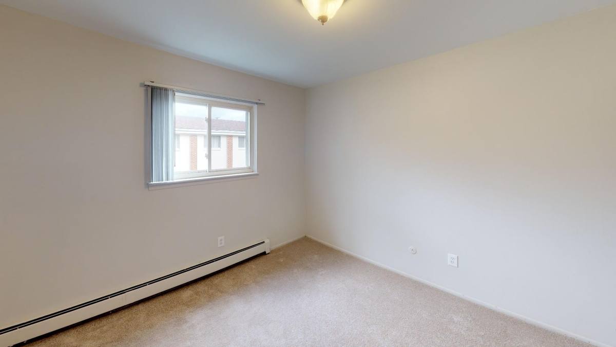 Apartment for rent at 3210 Greenfield Rd, Royal Oak, MI 48073