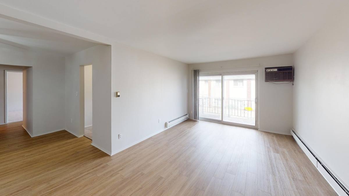 Apartment for rent at 3210 Greenfield Rd, Royal Oak, MI 48073