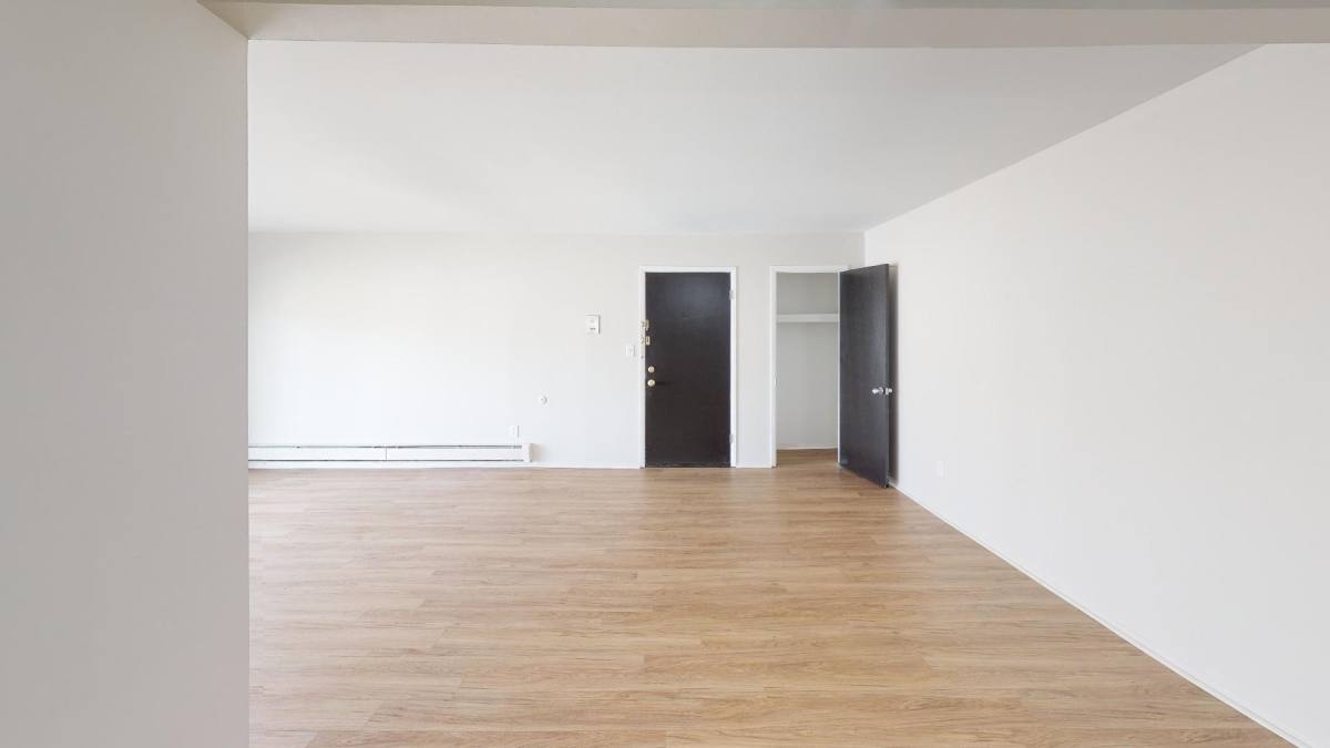 Apartment for rent at 3210 Greenfield Rd, Royal Oak, MI 48073