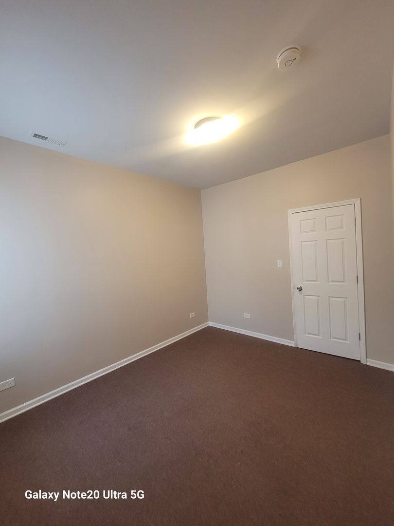Apartment for rent at 1423 S Drake Ave, Chicago, IL 60623