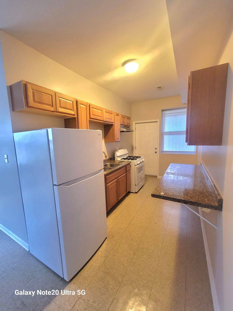Apartment for rent at 1423 S Drake Ave, Chicago, IL 60623