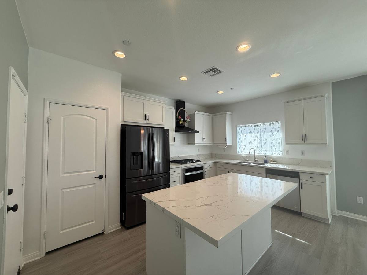 House for rent at 11799 Fresh Meadow Place, Victorville, CA 92393