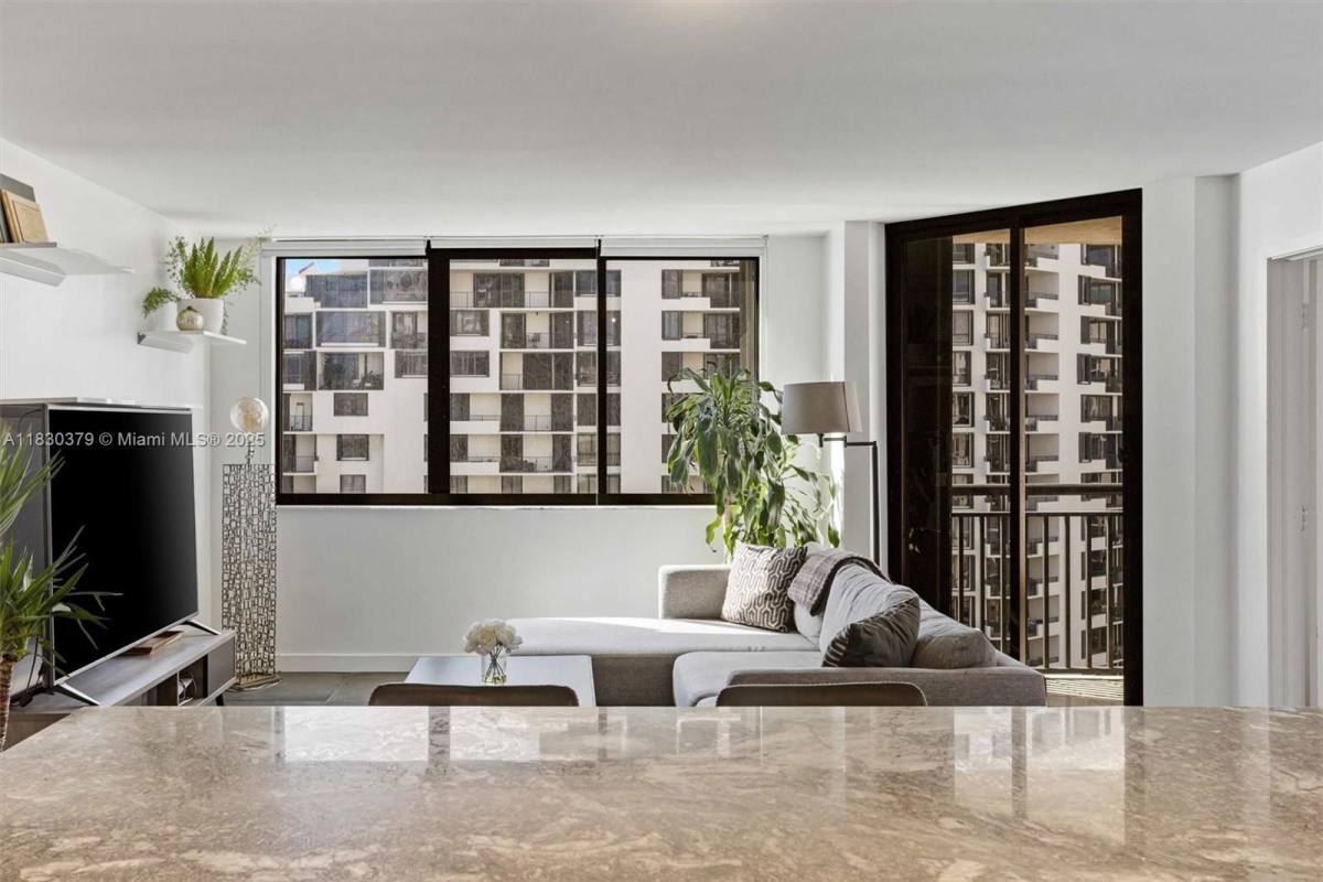 Apartment for rent at 540 Brickell Key Dr #1519, Miami, FL 33131