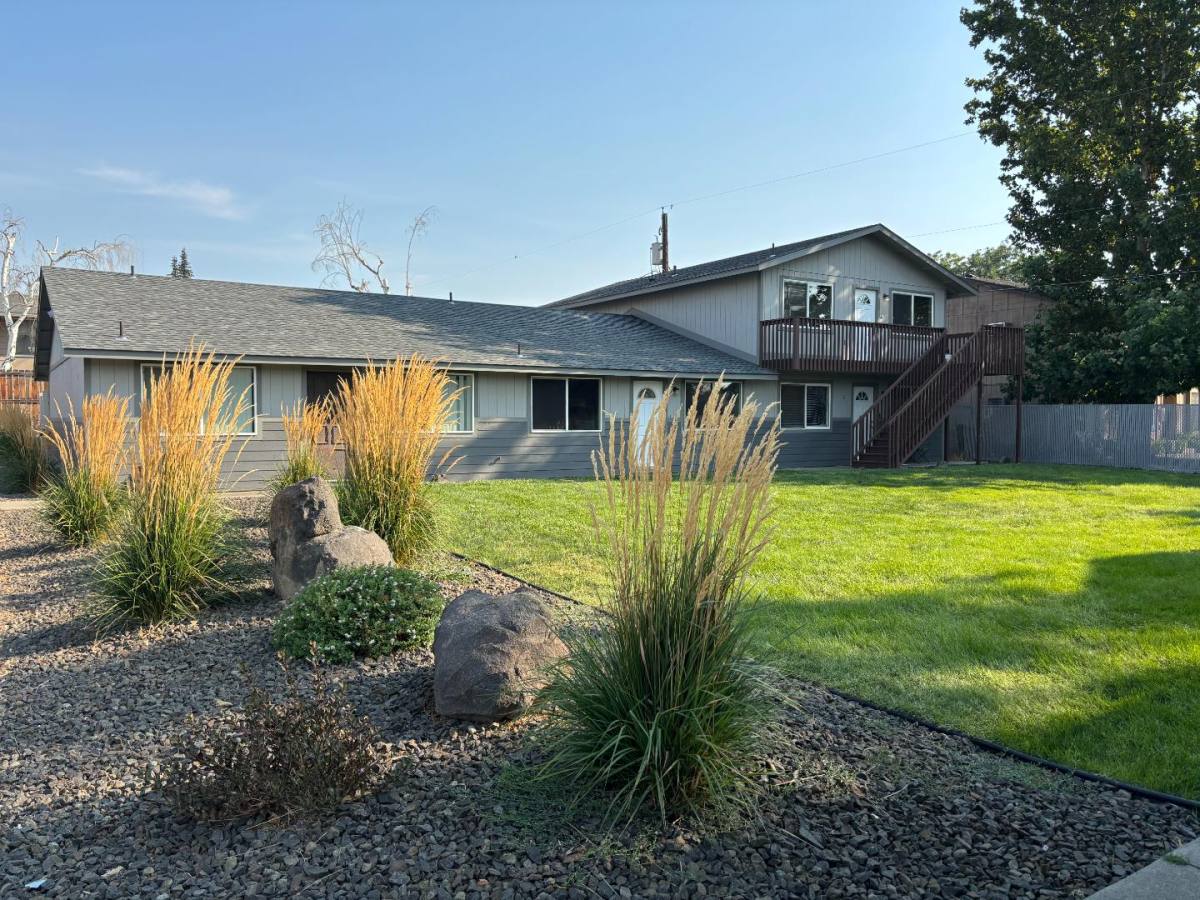 Apartment for rent at 1005 S 42nd Ave #B, Yakima, WA 98908