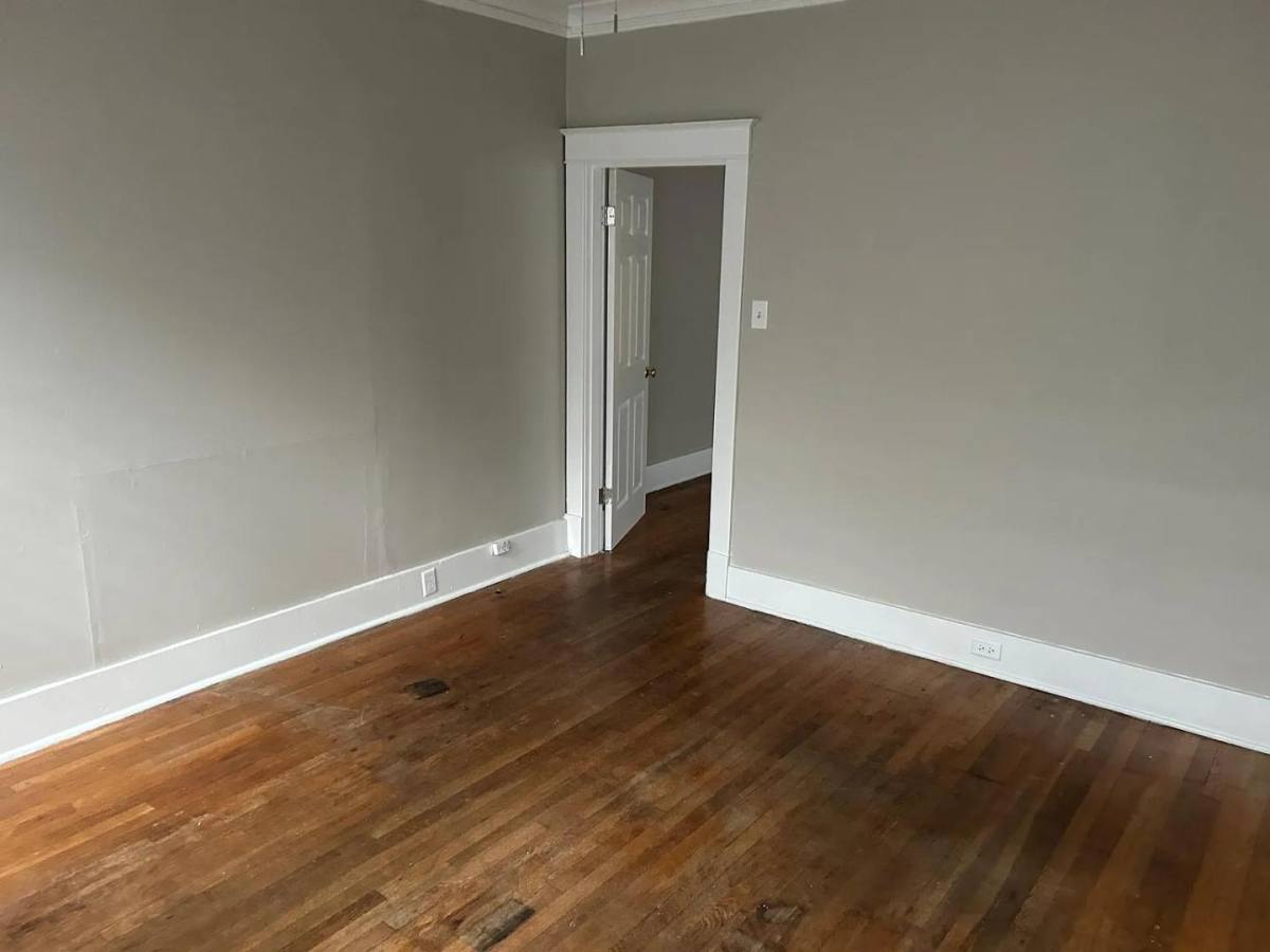 Apartment for rent at 286 Malvern St #DOWN, Memphis, TN 38104