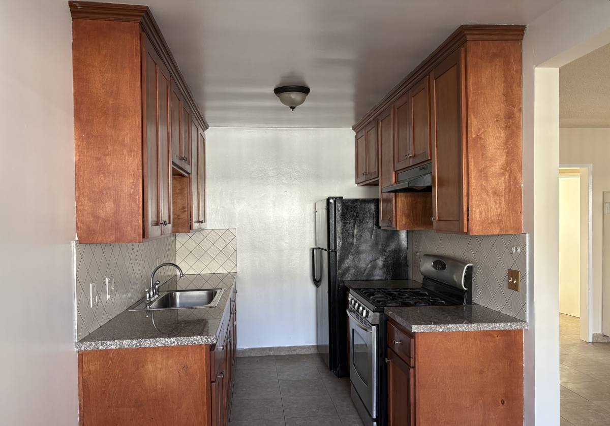 Apartment for rent at 2903 141st Place #4, Gardena, CA 90249