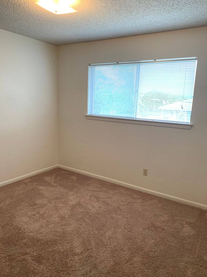 Apartment for rent at 402 Mary St, Copperas Cove, TX 76522