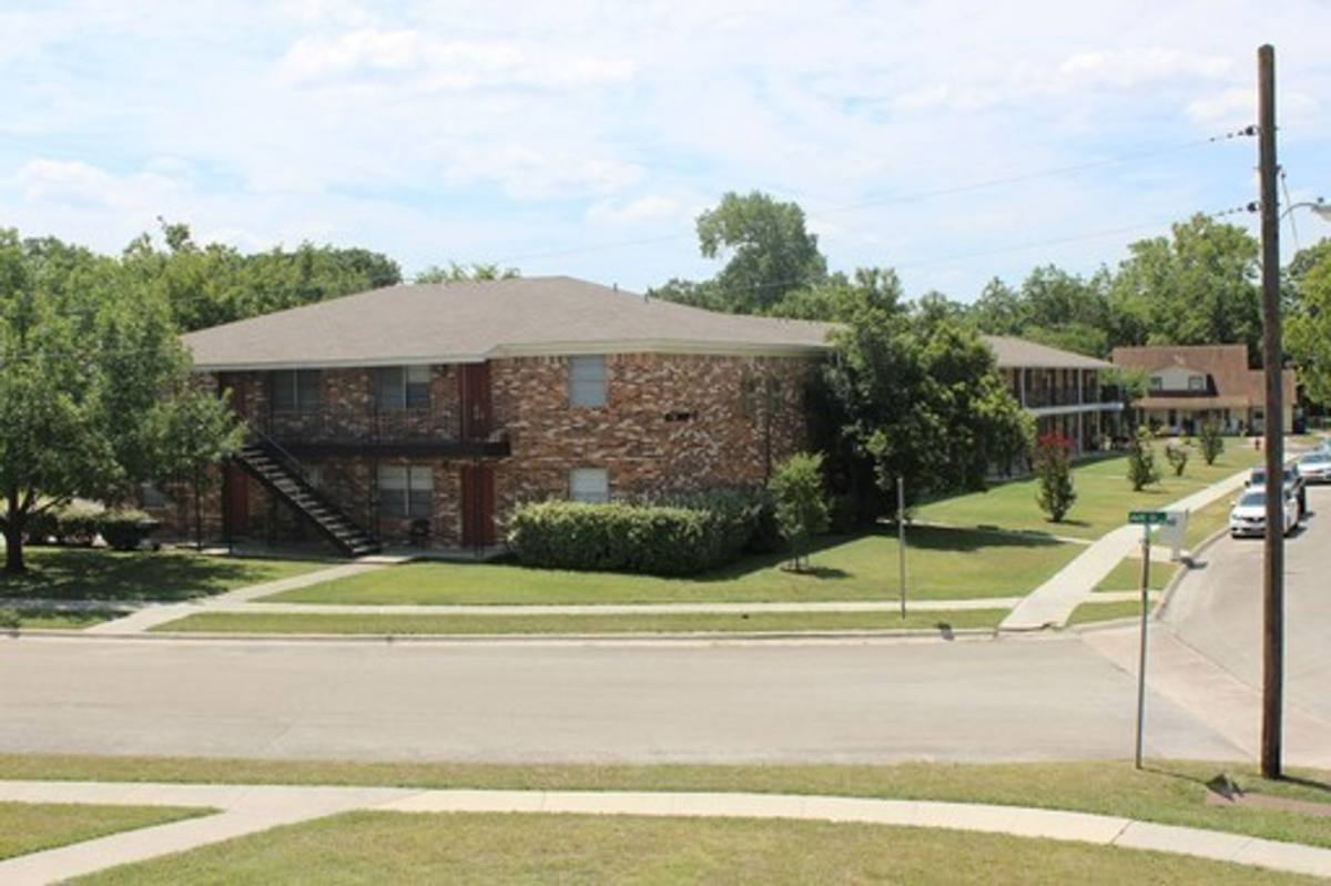 Apartment for rent at 402 Mary St, Copperas Cove, TX 76522