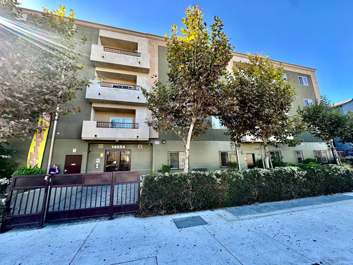 Apartment for rent at 14654 Nordhoff St, Panorama City, CA 91402