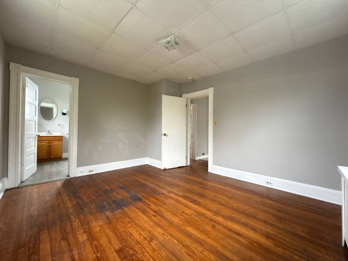 Apartment for rent at 2604 Hamilton Ave, Baltimore, MD 21214